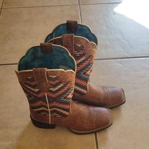 Womens aztec ariat boots, 5.5, Brown